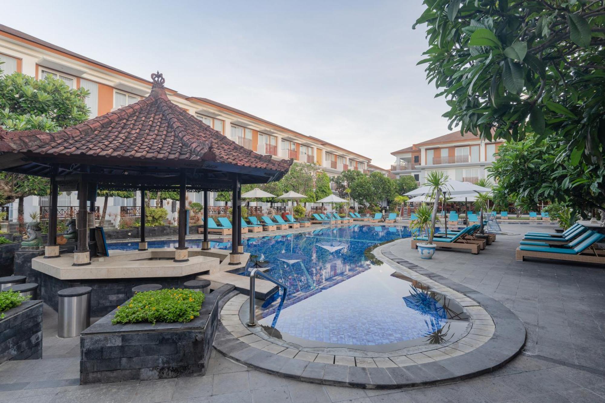 Kuta Beach Club Hotel Dış mekan fotoğraf