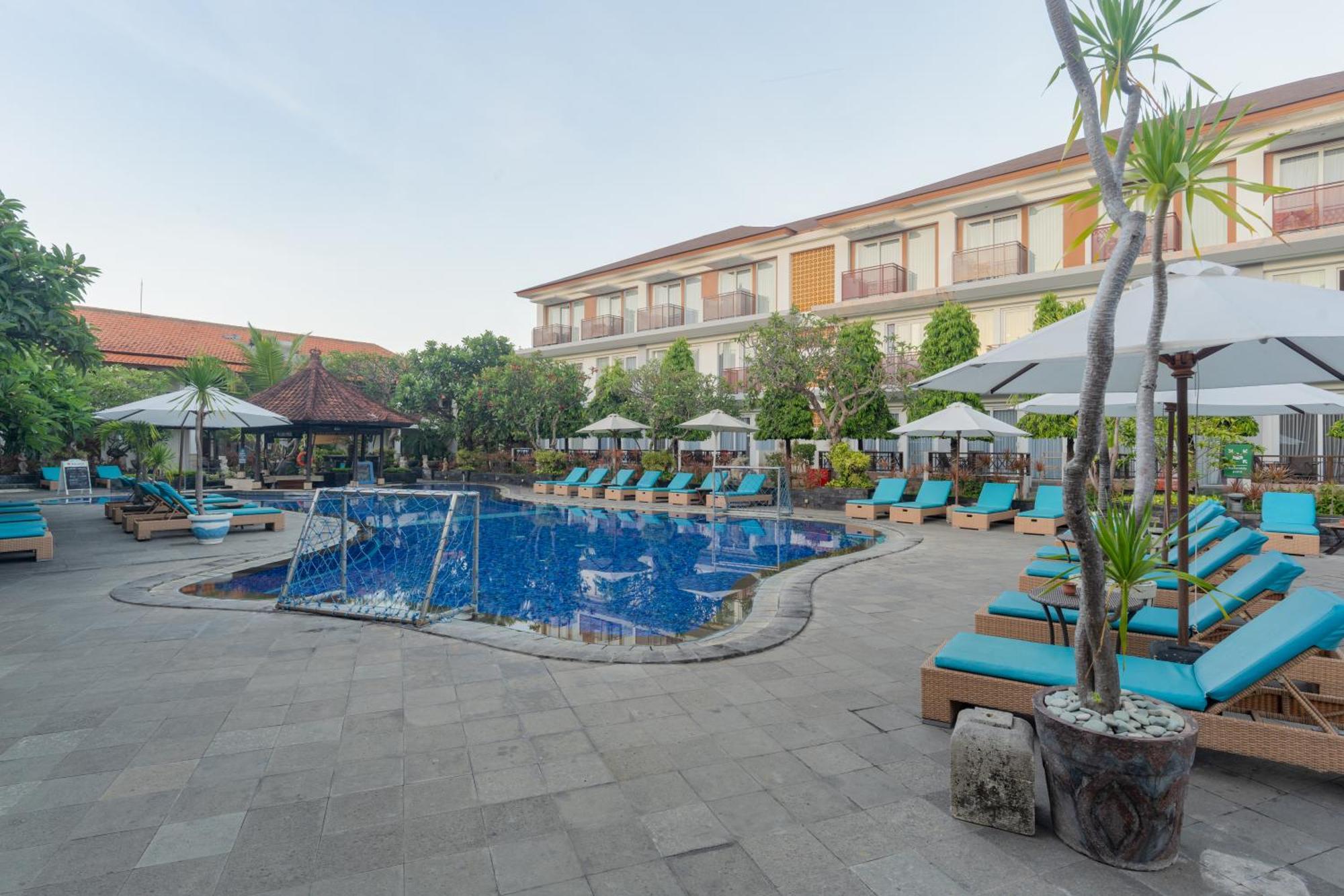 Kuta Beach Club Hotel Dış mekan fotoğraf